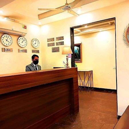 Hotel When In Gurgaon - Opposite To Artemis Hospital Extérieur photo